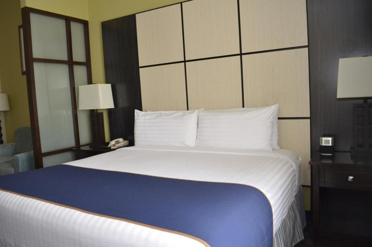 Super 8 By Wyndham Irving/Dfw Apt/North Cameră foto